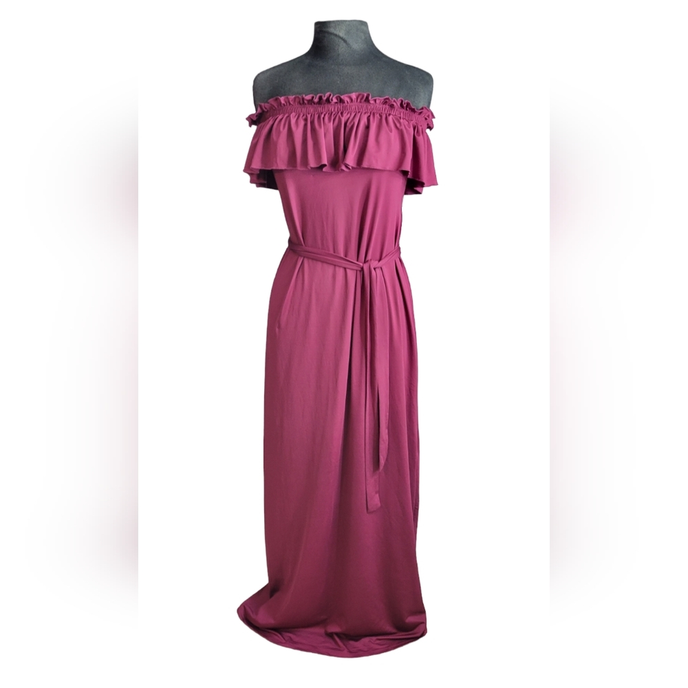 Strapless maxi dress with belt